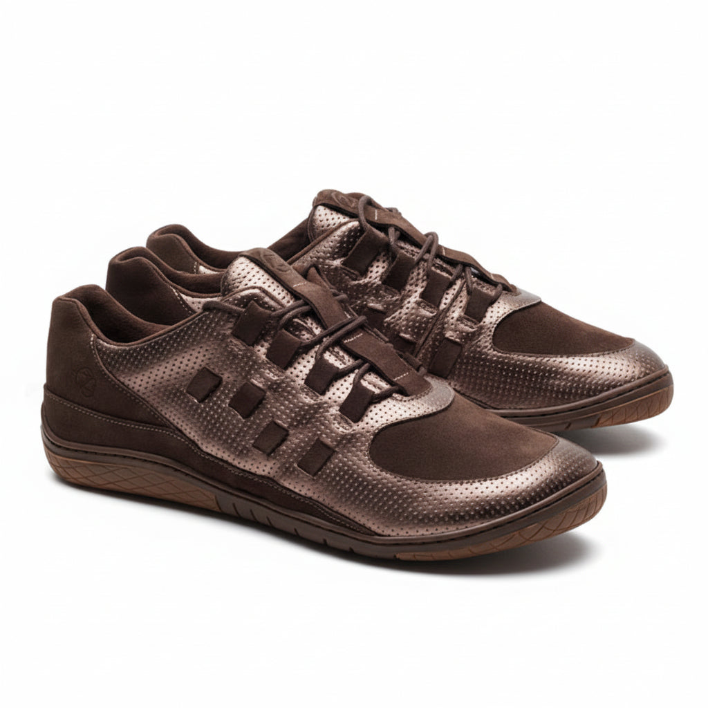 braune Sneaker Barfußschuh sportlich mit bronzefarbenen Details