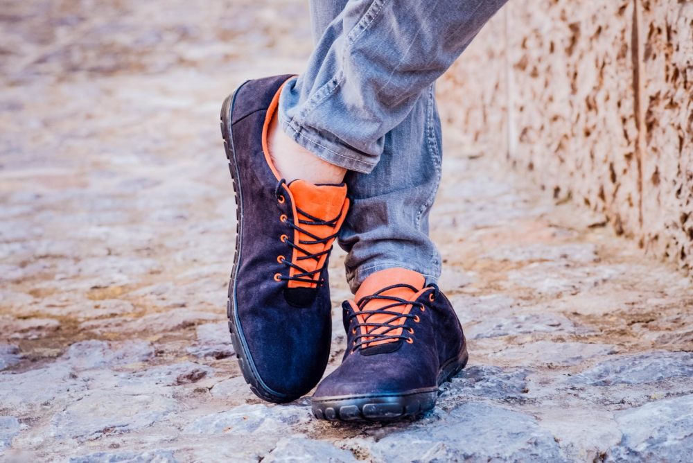 Qaro Black Orange