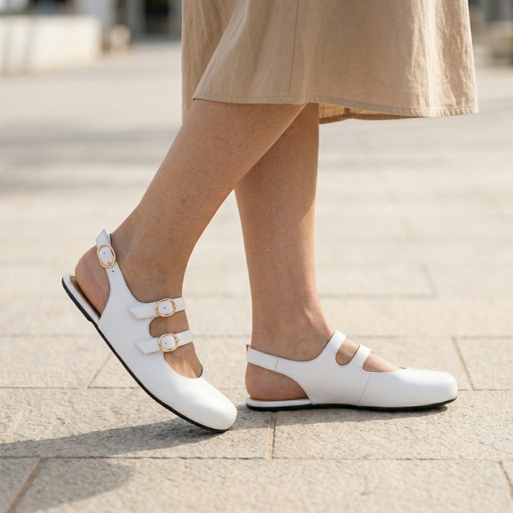 Qomeet White
